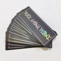 Label Gantungan Kertas Putih Krim Ramah Lingkungan Mewah 600gsm Kustom Berkualitas Tinggi, Cetak Hot Stamping Foil Emas, Logo Embossed