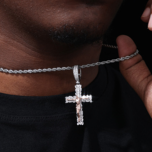 Joias Religiosas Hip Hop, Pingente Crucifixo de Jesus em Prata Esterlina 925 com Moissanite VVS, Bicolor e Cravejado, para Homens - Product Image 4