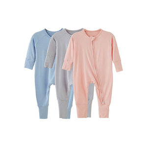 Ventes en gros de barboteuses en tricot surdimensionnées personnalisées pour nouveau-nés, garçons <span class=keywords><strong>et</strong></span> filles, vêtements pour bébés, barboteuses en bambou biologique pour bébés - Product Image 6