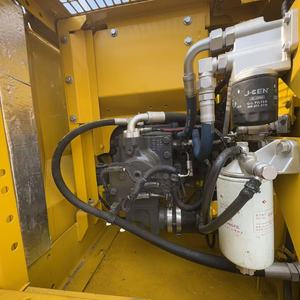 Excavadora Komatsu PC130-8M0 Usada Original de Japón |   Excavadora Mediana de 12.5-13 Toneladas |   Horas de Uso Bajas |   En buen estado |   Listo para Exportar - Product Image 5