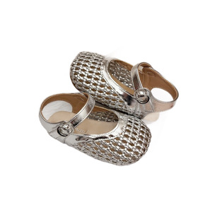 Nouvelles <span class=keywords><strong>sandales</strong></span> tissées coréennes 2026 pour filles, style princesse, couleur unie, à fermeture, semelles souples antidérapantes, ajourées, bout fermé - Product Image 5