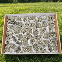 Vente en gros de 30 pierres naturelles de guérison de 40 mm à 80 mm, quartz brut, cristal brut, pyrite octaédrique, boîte cadeau