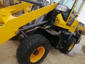 Utilisé pour la mini chargeuse sur pneus SDLG LG936L 956L 958L 933L 955F Machines à chargeur frontal avec moteur PLC Core - Product Image 3