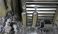 Équipement de production automatique de parfums, machine à mélanger les parfums et la cologne, refroidisseur de parfums cosmétiques