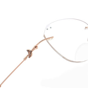 快適なアンチブルーライトグラスクリア老眼メガネ遠近両用老眼鏡 - Product Image 6