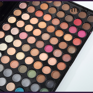 Alibaba Venta caliente 120 color buen precio colorido OEM Etiqueta Privada característica paleta <span class=keywords><strong>de</strong></span> sombra - Product Image 6