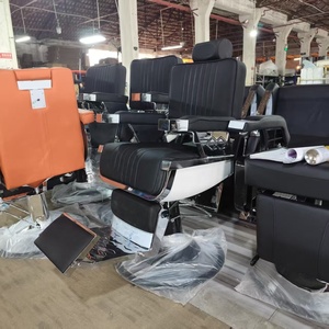 Chaise de barbier de qualité professionnelle, robuste, hydraulique, 360° °   Mobilier de salon pivotant en cuir de qualité supérieure personnalisable - Product Image 3