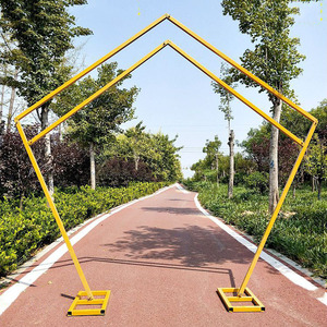 Arc de <span class=keywords><strong>ballon</strong></span> de fond de scène de mariage 2.5M * 2.5M nouveaux accessoires de mariage Festival fête arc hexagonal étagère dorée vente en gros directe - Product Image 2