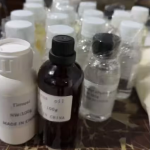 Aceite Esencial de Árbol de Té 100% Puro de la Marca SIMEL al por Mayor - Destilado al Vapor con un Solo Ingrediente para el Cuidado de la Piel y Aroma a Tabaco - Product Image 2