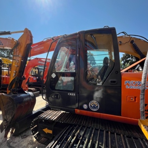 Vente flash : Excavatrice sur chenilles d'occasion HITACHI ZX70, hydraulique, capacité de la benne de 0,3 m, pour le développement foncier, excavatrice HITACHI ZX70 - Product Image 6
