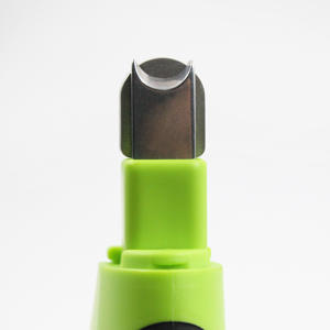 Cortador de Unhas para Animais de Estimação com Lâmina Afiada em Estilo Guilhotina e Tampa Transparente para Fragmentos de Unhas - Product Image 4