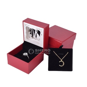 Boîte à bijoux en papier imitation cuir avec motif découpé en 3D pour collier, pendentif, cadeau et présentation en magasin - Product Image 1