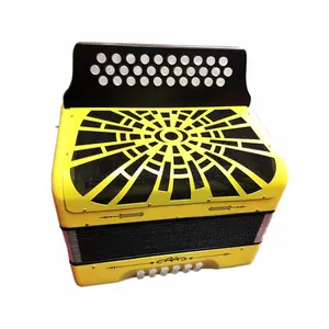 Acordeón Diatónico Profesional SEASOUND JB3112D de 31 Botones y 12 Bajos, Color Amarillo, Hecho de Madera - Product Image 2