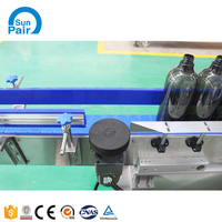 Machine d'étiquetage automatique adhésive électrique de haute précision contrôlée par PLC pour bouteilles et canettes
