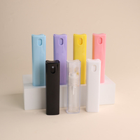 Eric Custom Flacon pulvérisateur carré de 10 ml en PP, motif dessin animé mignon, pour alcool buccal et parfum, avec pompe atomiseur à brume fine