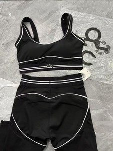 Nuovo Stile Estivo: Set Sportivo da <span class=keywords><strong>Donna</strong></span> alla Moda per Yoga e Fitness - Completo Casual con <span class=keywords><strong>Pantaloni</strong></span> e Top a Rapida Asciugatura - Product Image 6