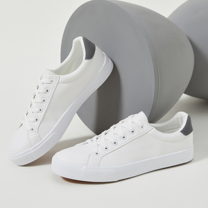 Nouvelles baskets respirantes pour homme, chaussures de sport décontractées en cuir blanc, plates, fabriquées en usine - Product Image 2