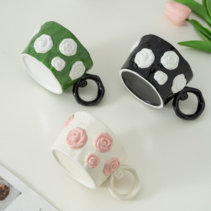 Nouvelle tasse à café et à lait en céramique créative de style Instagram, faite à la main, en forme de rose tridimensionnelle - Product Image 5