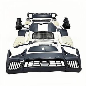 Convient pour la modification et la mise à niveau de la <span class=keywords><strong>Rolls</strong></span>-<span class=keywords><strong>Royce</strong></span> Cullinan en 2025 : pare-chocs avant, pare-chocs arrière, calandre et sorties d'échappement en matériau PP - Product Image 1