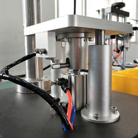 Machine de sertissage de flacons de parfum personnalisée en usine, machine de sertissage pour liquides anti-moustiques et cosmétiques en spray