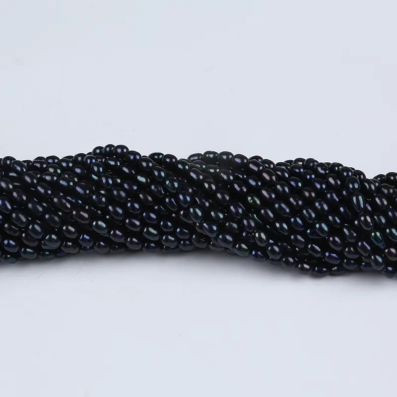 Hot Sale 4-5mm AA Black Natural Rice Freshwater Pearl Strands