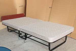 Chine Pas Cher Prix Minimalement Conçu Simple Pliant Après-Midi Bureau Sieste <span class=keywords><strong>Lit</strong></span> Accompagnant Hôtel <span class=keywords><strong>Lit</strong></span> Supplémentaire Mobile En Gros - Product Image 3