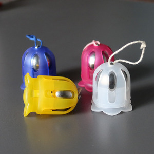 Accessoires de sécurité pour la randonnée en plein air, cloche anti-ours pour la randonnée, en fer forgé, interrupteur marche/arrêt, fixation pour sac à dos - Product Image 1