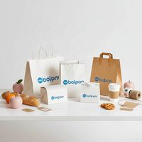 Sac cadeau en papier kraft mignon de style dessin animé avec poignée en corde de coton, fermeture magnétique, impression numérique, matériaux recyclés pour la fête prénatale