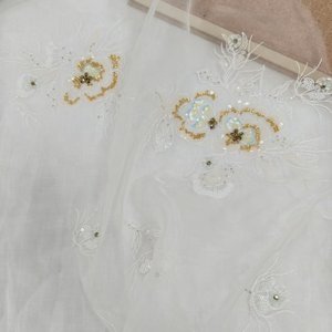 高品質のスパンコールビーズ刺繍入りシアーシフォン生地 春夏用ドレスやローブの衣料素材 - Product Image 4