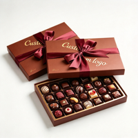 Boîte cadeau en chocolat brun avec ruban en satin et logo en feuille d'or, emballage rigide pour truffes, vente en gros
