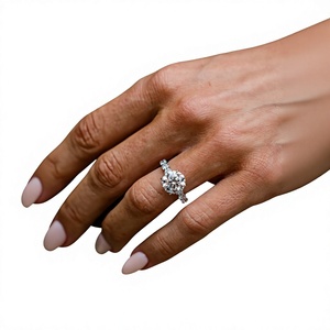 Anillo de Compromiso de Oro Amarillo de 14K con Diamante Cultivado en Laboratorio de 3 Quilates con Corte Prong Set para Mujer, Joyería Nupcial Personalizada - Product Image 1