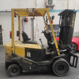 Montacargas Eléctrico Hyster de 2.5 Toneladas, Contrapesado, Centro de Carga de 500 mm, Neumáticos Sólidos, Operación con Asiento - Product Image 4