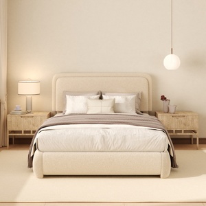 <span class=keywords><strong>Letto</strong></span> King Size Moderno Keynote con <span class=keywords><strong>Testiera</strong></span> Curva Imbottita in Velluto Performance - Product Image 1
