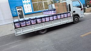 プレミアムクリスタルクリアエポキシ樹脂キット - 高光沢、セルフレベリング、速硬化フォーミュラで、趣味の愛好家に最適 - Product Image 6