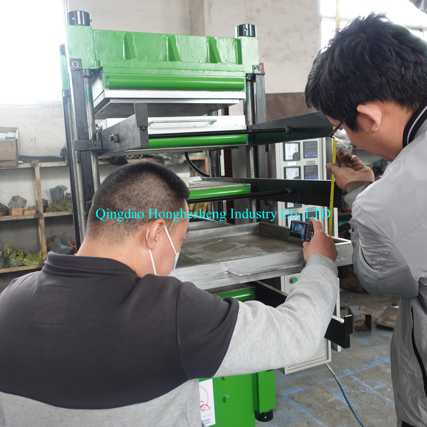 Interlocking Rubber Flooring Tiles press machine ,Jigsaw Puzzle Floor Mats Making Machine
