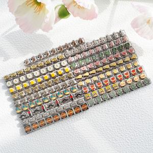 Nouvelle série de bracelets modulaires style italien : Chaîne d'assemblage personnalisable pour un look festif et une touche de personnalité – Accessoire de mode - Product Image 3