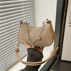 2025 Neue modische Damen-Umhängetasche Hochwertige, glänzende Umhängetasche mit ketten förmigem Polyester-Futter mit Reiß verschluss und Reiß verschluss - Product Image 3