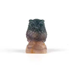 2023 Großhandel Halbe del steins chnitzerei Handwerk hand geschnitzte natürliche Fluorit Kristall Adler Kopf für Geschenk natürliche Kristalle