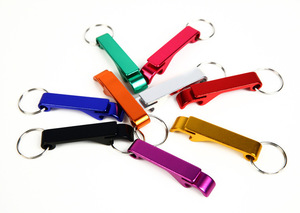 Porte-clés fusil de chasse en alliage d'aluminium Ouvre-bouteille en métal et <span class=keywords><strong>bong</strong></span> à bière Cadeau de fête ou de mariage DH8888 - Product Image 3