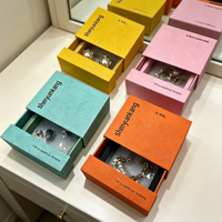 Fabricant de boîtes d'emballage cadeau pour bijoux en carton rigide sur mesure OEM en gros, directement de l'usine