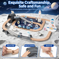Ensemble de train spatial en bois pour enfants, 65 pièces, avec fusée, station spatiale et rails en bois de hêtre pour les tout-petits