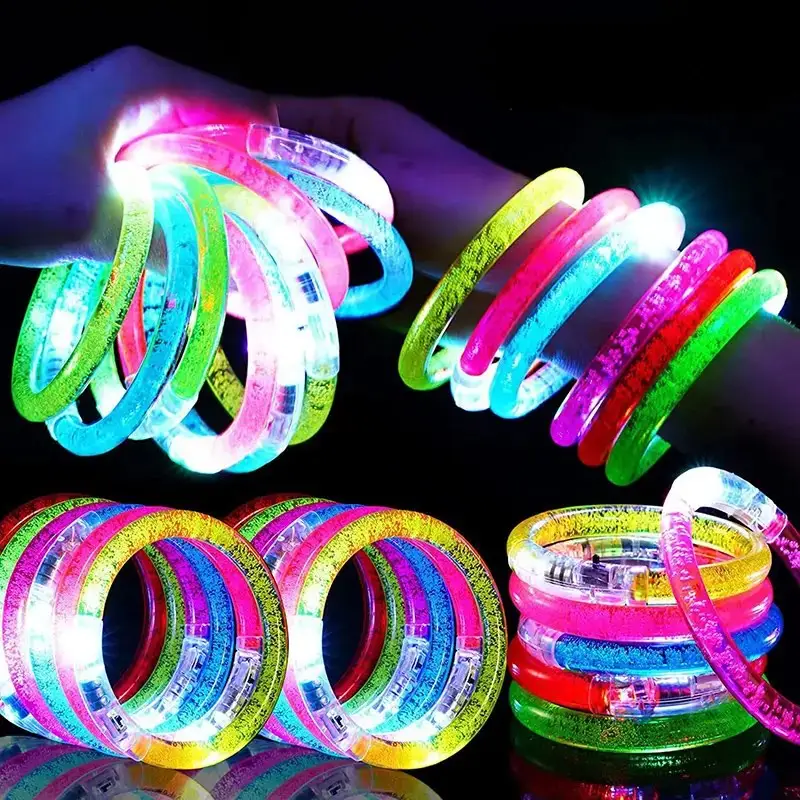 Bâtons lumineux Bracelets Articles de fête Glow in the Dark LED Flashing Wrist LED Luminous Bangle Bracelet Light Up Wedding Deco