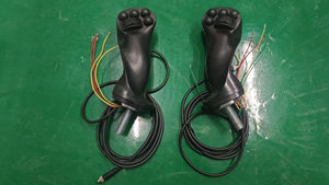 โรเตอร์แบบเอียงสำหรับรถขุดขนาดเล็กแบบหมุนและเอียงพร้อมตัวควบคุมจอยสติ๊ก - Product Image 4