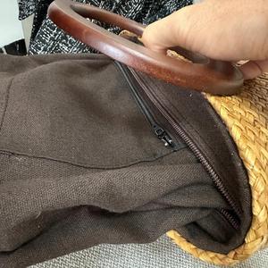 Fashion Women Ladies Traveling Handbag Beach Straw <b>Basket</b> Bag with Round Wood Handle - Product Image 6