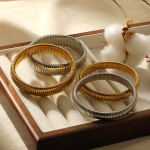 European American Style Trendy Bracelet 18K Gold Stainless Steel <b>Elastic</b> Band Women's Jewelry Fashion Bangle - Product Image 3