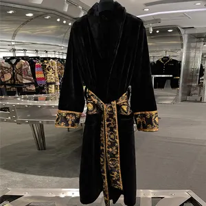 European-style velvet bathrobe Black and gold color long-sleeved men's solid sleepwear