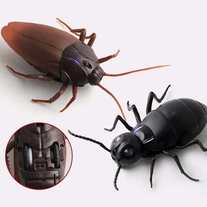 Ds5470 Côn Trùng Trò Đùa Đồ Chơi Thực Tế Gián Điện Roach Động Vật Đồ Chơi <span class=keywords><strong>Prank</strong></span> Đáng Sợ Lừa Lỗi Cho Đảng Kéo Trở Lại Nhựa Gián - Product Image 2