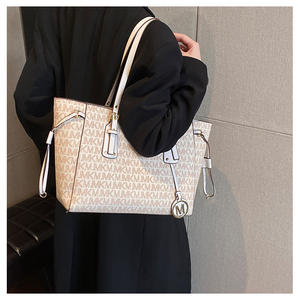 Bolso de Hombro Tipo Tote de Gran Capacidad con Estampado Retro y Letras, Estilo 2026 para Mujer - Product Image 4