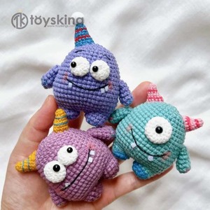 Portachiavi Mostro all'Uncinetto Fatto a Mano - Simpatico Mini Peluche, Regalo Unico <span class=keywords><strong>per</strong></span> Bambini, Decorazione <span class=keywords><strong>per</strong></span> Borse e Cosplay - Product Image 4