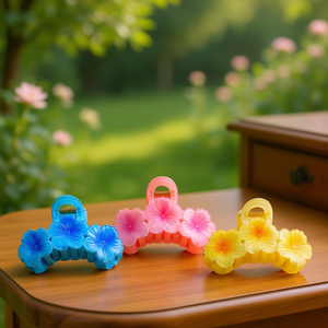 Fermaglio per capelli Angelina Three Flower Claw Clip 10 cm, colorato, per donne e ragazze - Product Image 2